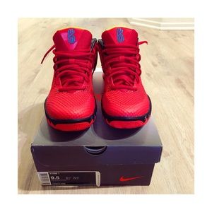 Kryie 1s Deceptive Red